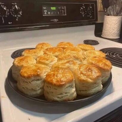 Homemade Cheddar Biscuits